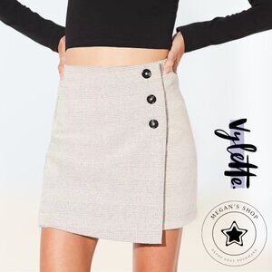 Vylette™ Side Button A-Line Houndstooth Plaid Mini Skirt Juniors' Size M